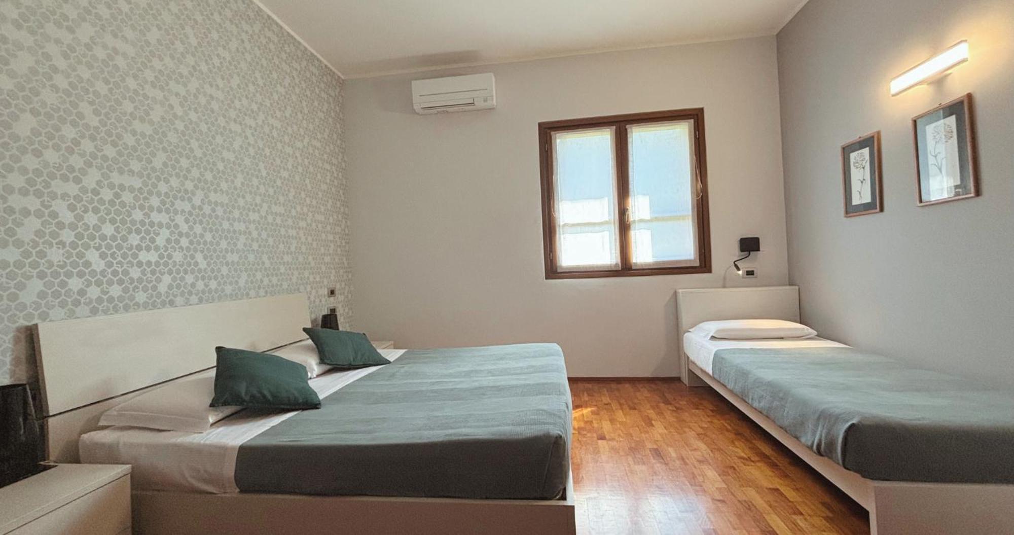 مبيت وإفطار Villa Guardia Casa Ceruti المظهر الخارجي الصورة